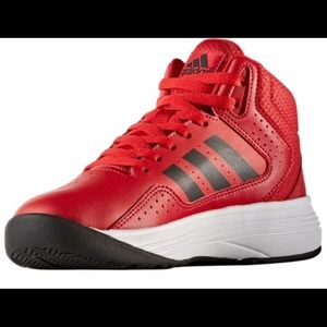 Adidas boys basketball shoes size 5